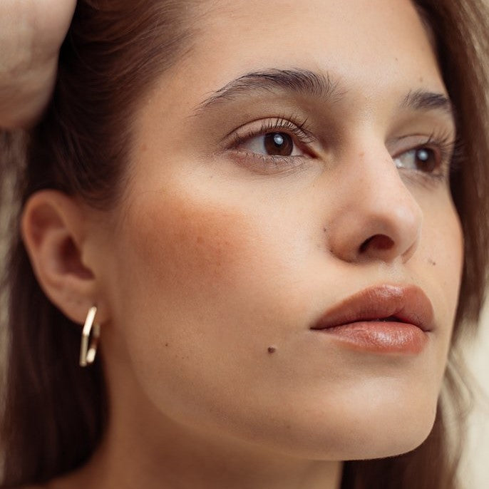 LO Amsterdam Lip & Cheek Balm Model Shot - Jo