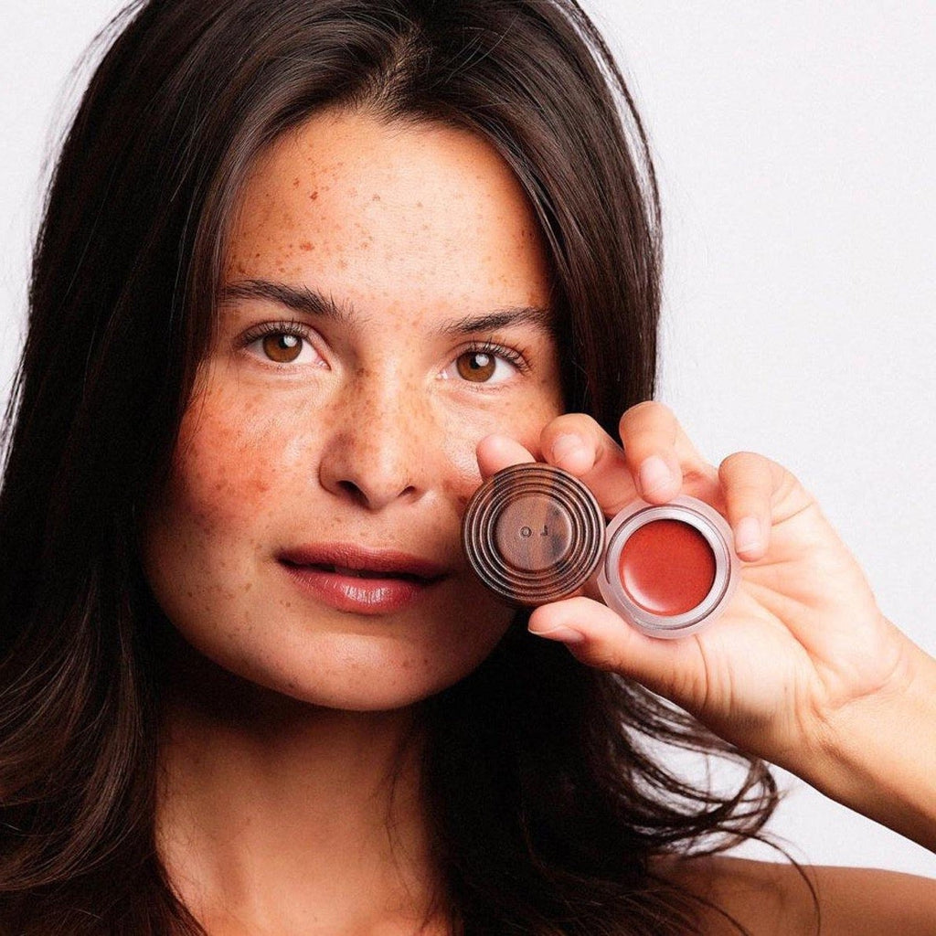 Lo Lip Care Terra Model Shot