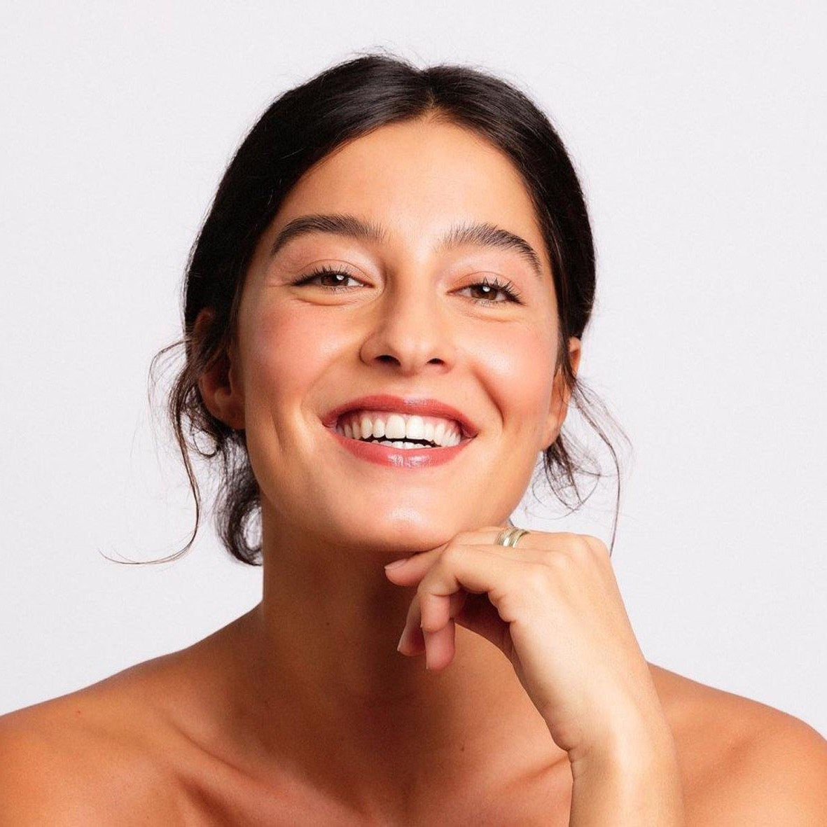 Lo Lip Care Terra Model Shot