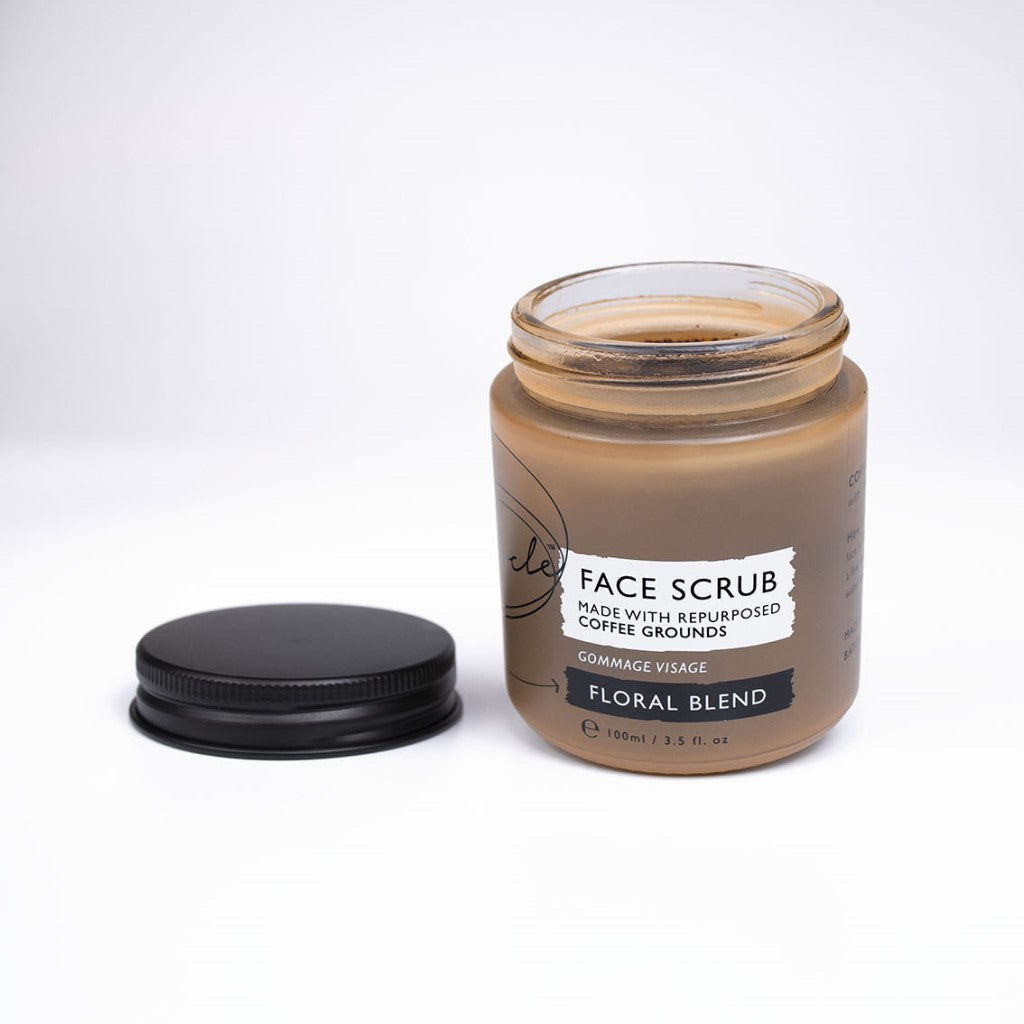 UpCircle Koffie Gezichtsscrub Floral open potje