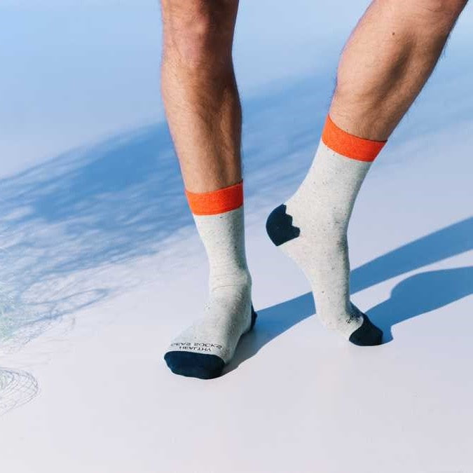 Man draagt Healty Seas Socks Heren Sokken - Barracuda - Zo Zero
