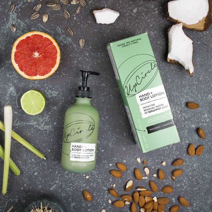 UpCircle Hand & Body Lotion met Bergamot Water Flatlay