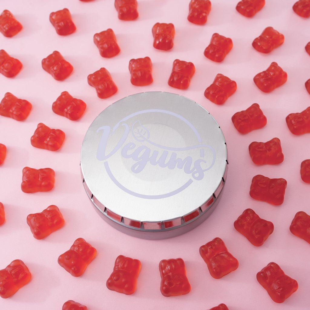 Een foto van Vegums Multivitamines voor Vegans met gummies en bewaarblikje